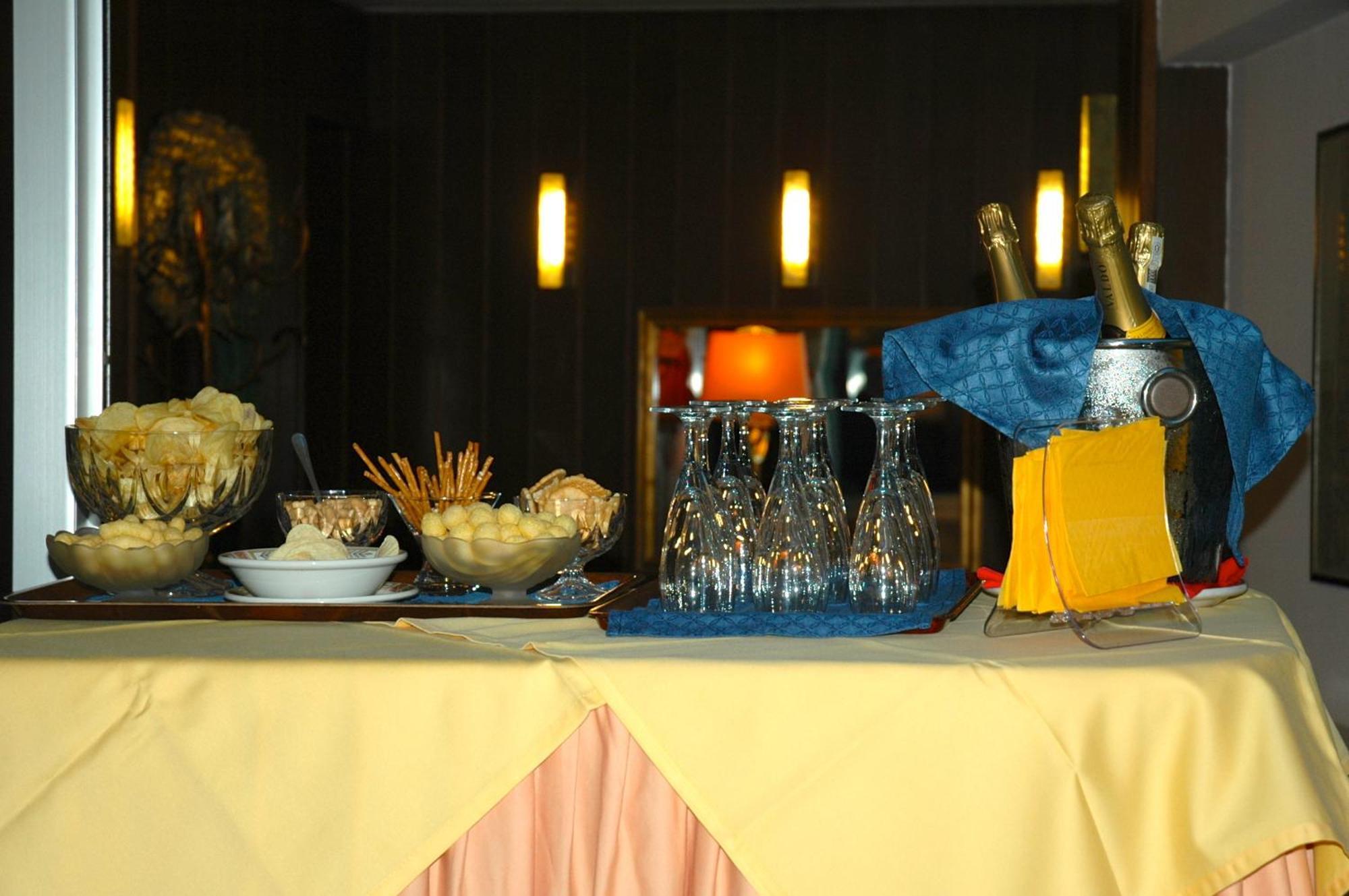 Hotel Mec Milano Ngoại thất bức ảnh