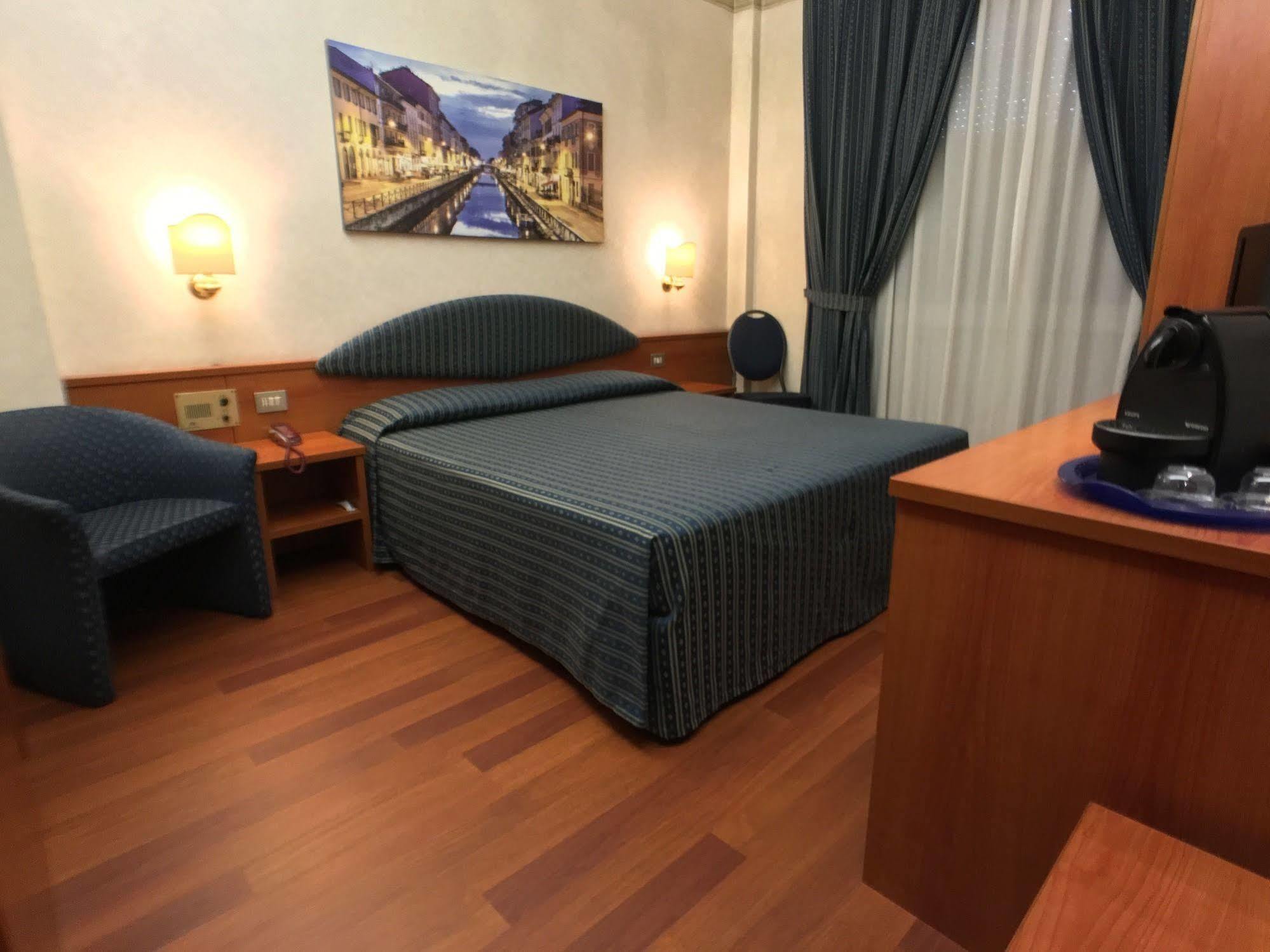 Hotel Mec Milano Ngoại thất bức ảnh